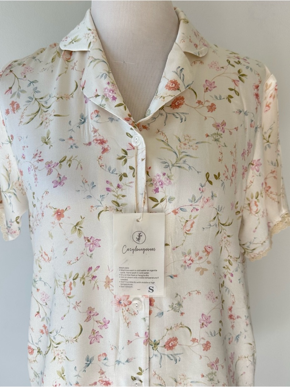 Cozyloungewear Cream Ecru Floral Shorts Pajama Set Cottagecore Cute Whimsy Gram - Picture 5 of 16